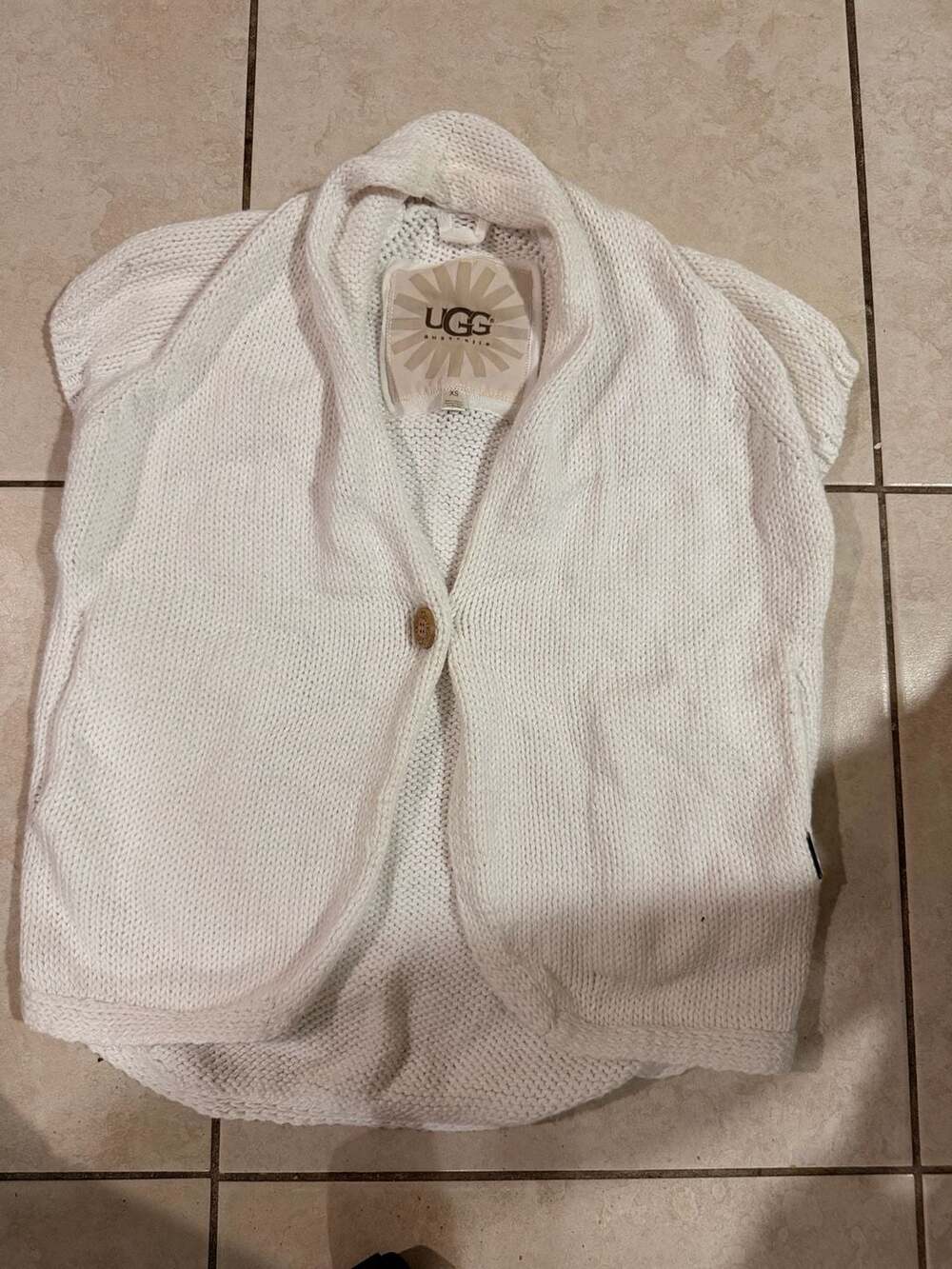 UGG Australia Cream Short Sleeve Chunky Knit Cardigan Shrug XS